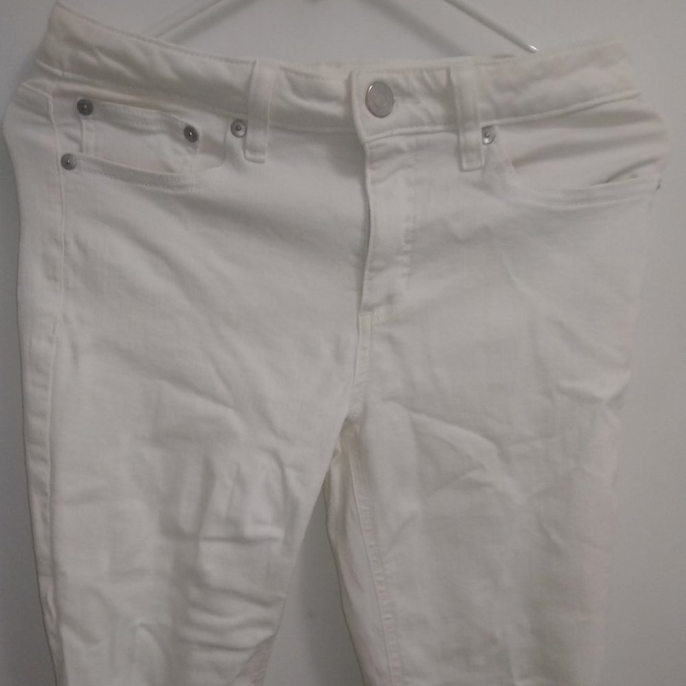 LC Lauren Conrad white skinny jeans